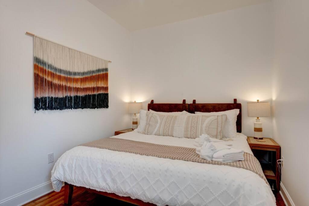 Peaceful Park Circle Getaway Villa Charleston Exterior photo
